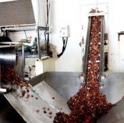 用我們的設(shè)備進(jìn)行選料分級